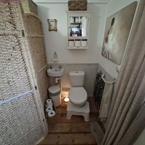 Photo 14- click for photo gallery